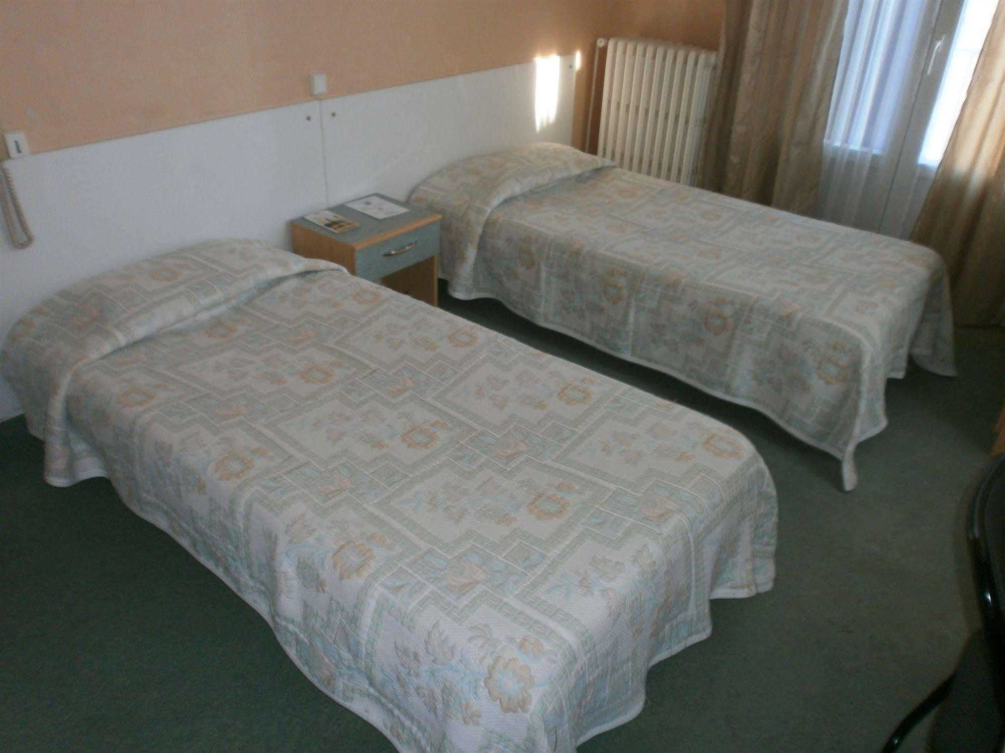 Hotel La Belle Etoile Saint-Nazaire  Dış mekan fotoğraf